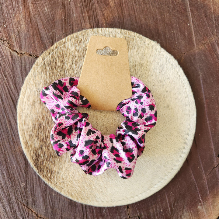 Mini Leopard Scrunchies - [farm_afternoons]