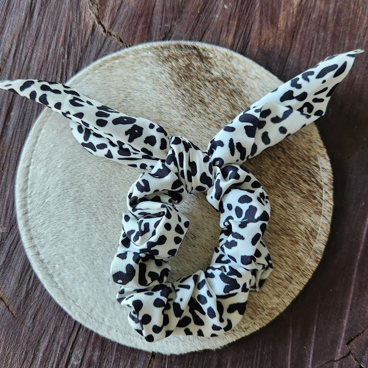 Leopard Print Bow Scrunchie - [farm_afternoons]