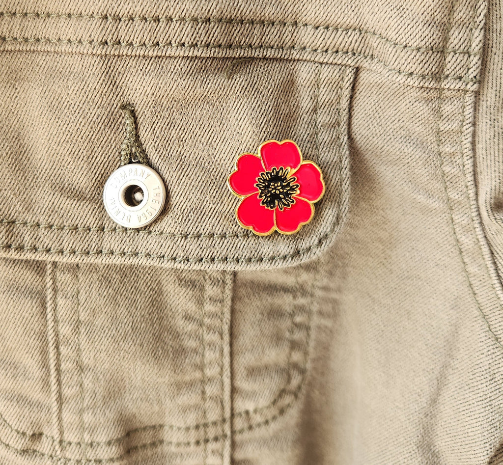 Poppy Brooch Pin - [farm_afternoons]