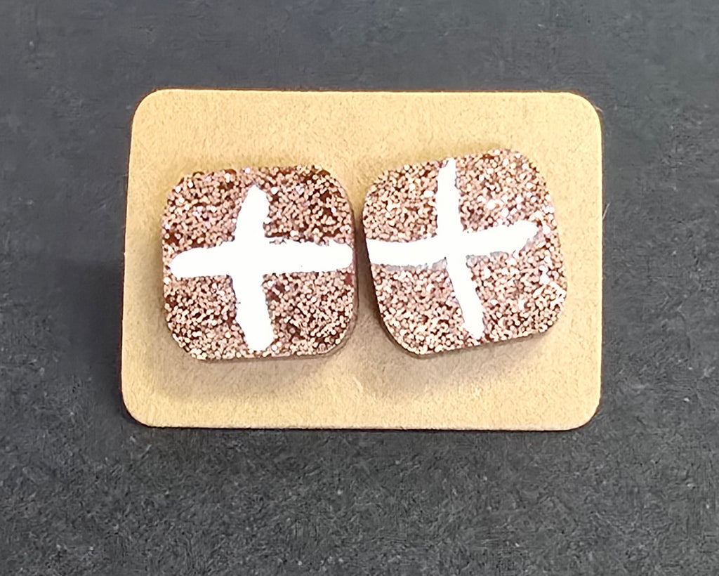 Hot Cross Bun Studs - [farm_afternoons]