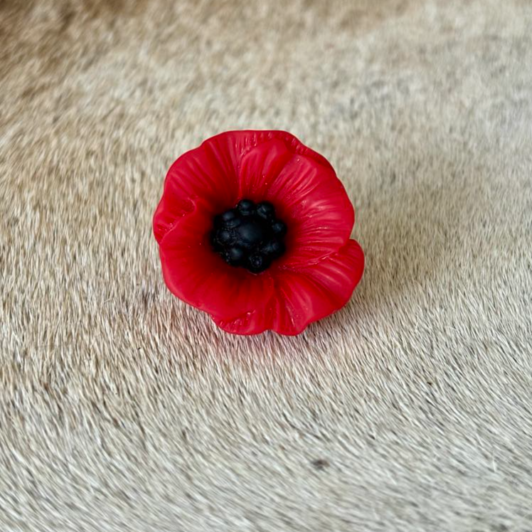 Poppy Shirt Pin - [farm_afternoons]