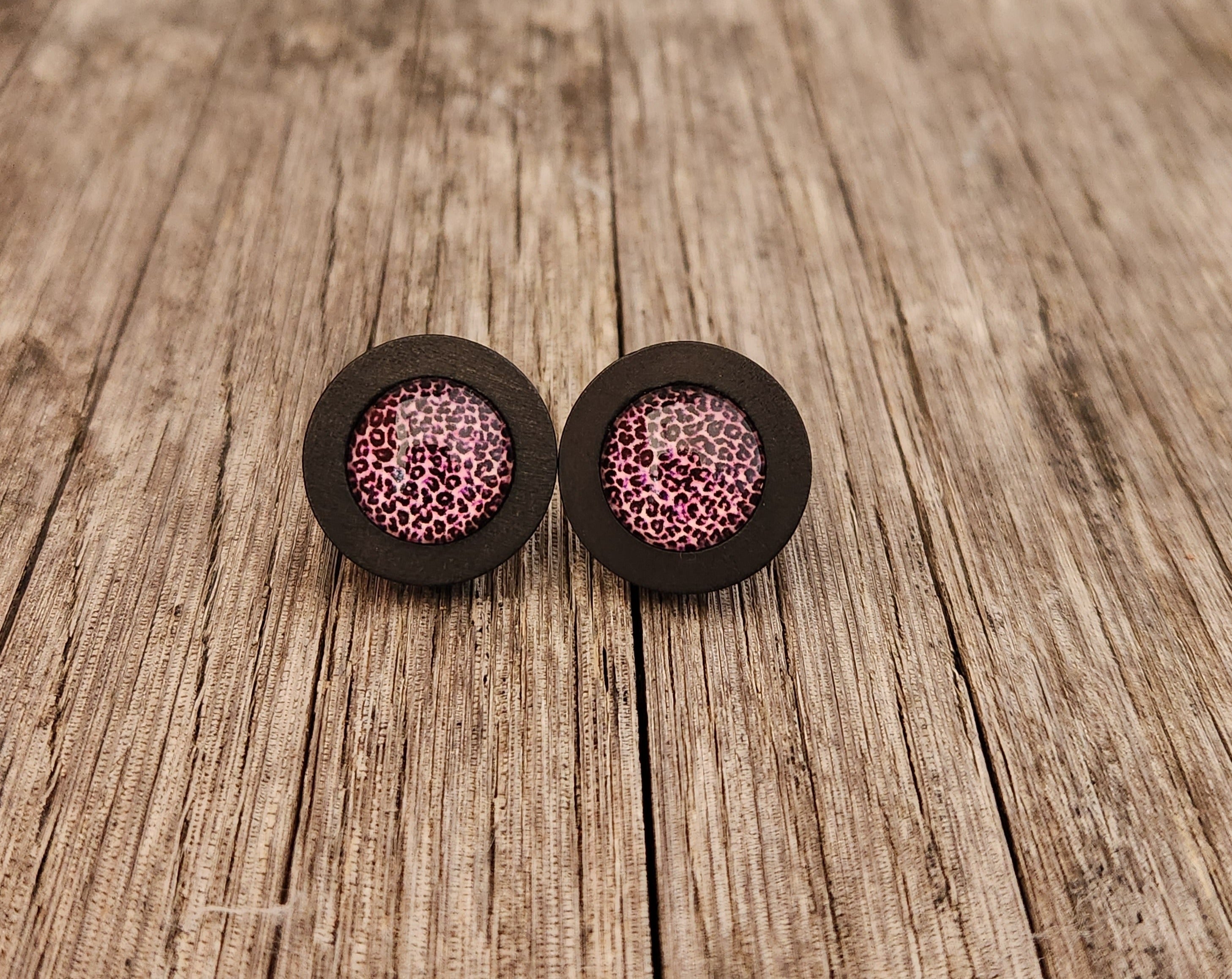 Vivid Leopard Studs - [farm_afternoons]