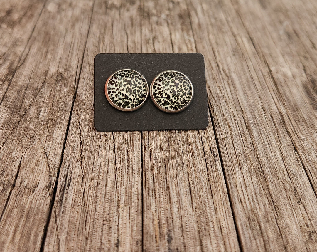 Vivid Leopard Studs - [farm_afternoons]
